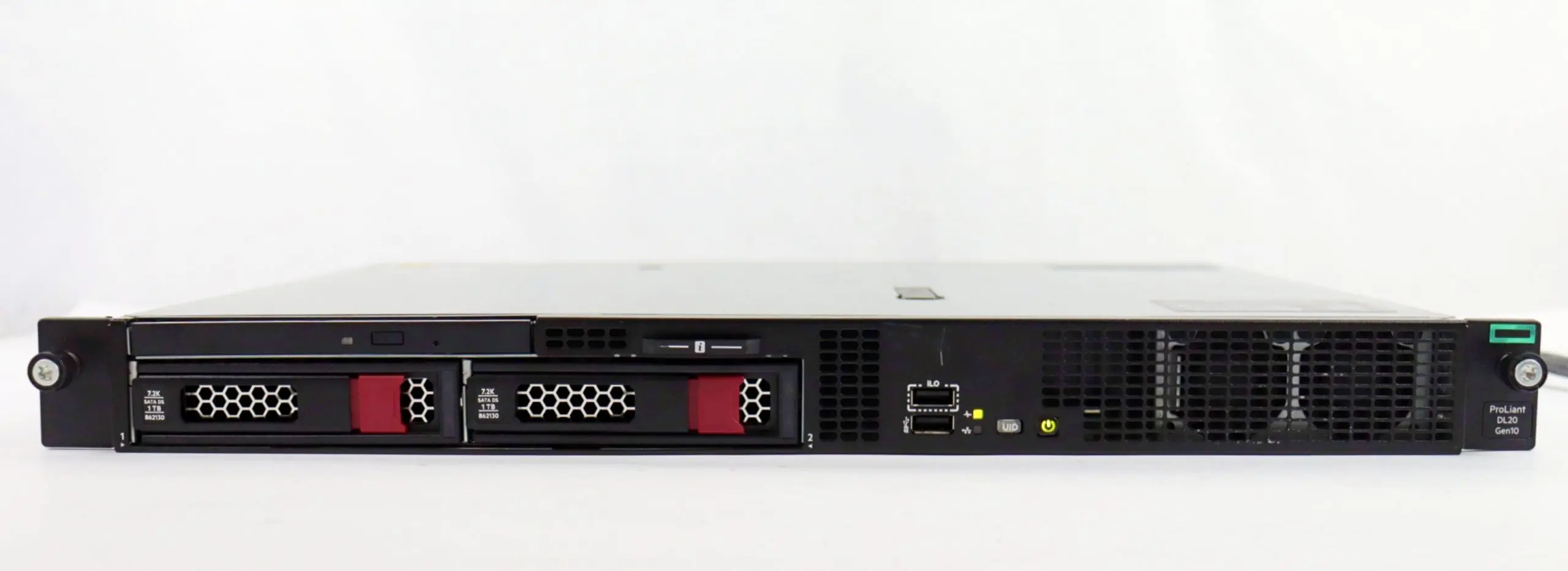 نمای جلویی سرور HPE ProLiant DL20 Gen10