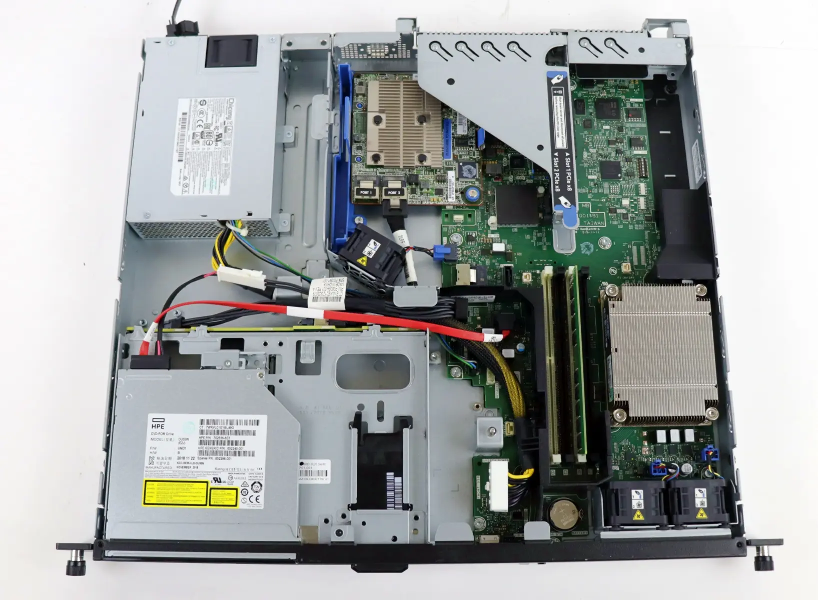 نمای داخلی و قطعات سرور HPE ProLiant DL20 Gen10