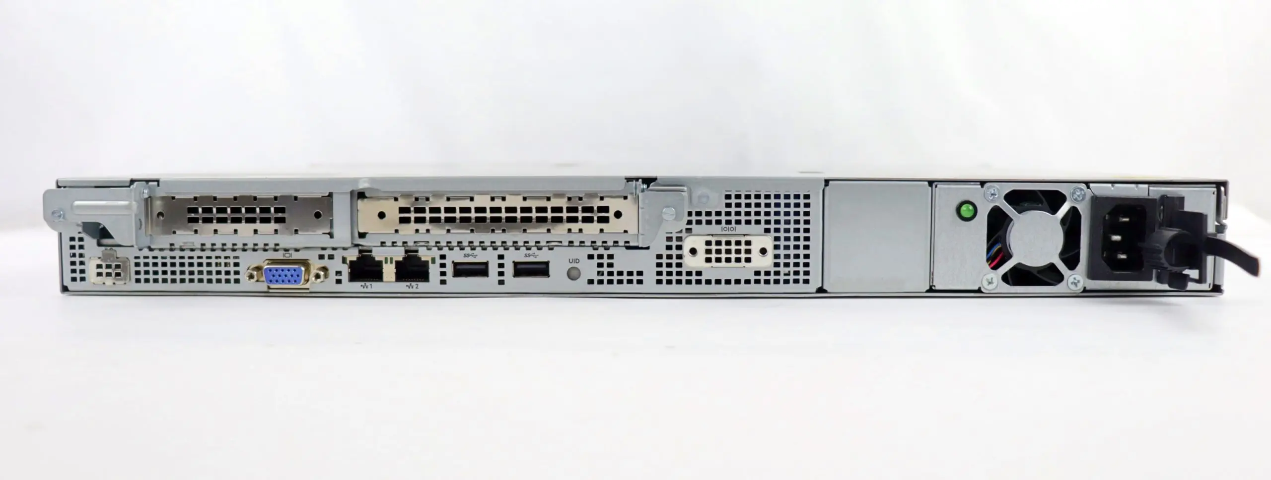 نمای پشتی سرور HPE ProLiant DL20 Gen10